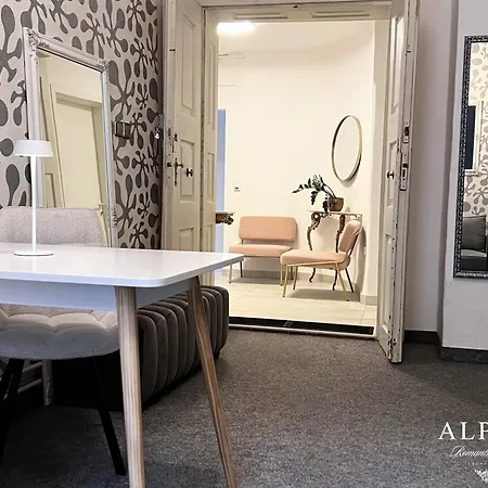 Alpha Romantic Suites Ljubljana Exterior photo