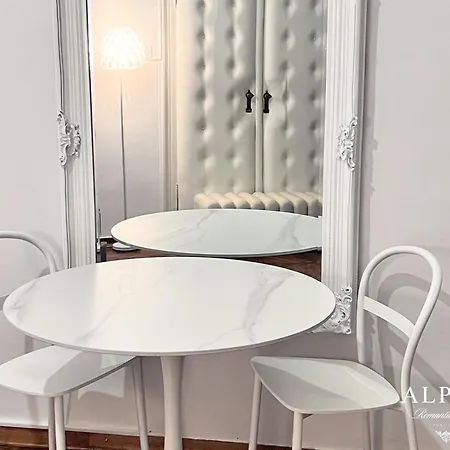 Alpha Romantic Suites Ljubljana Exterior photo