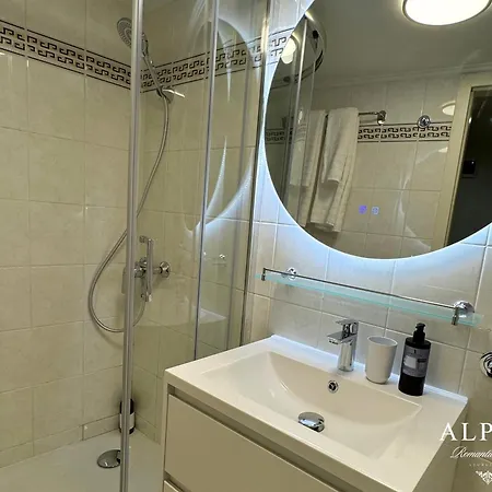 Alpha Romantic Suites Ljubljana Room photo