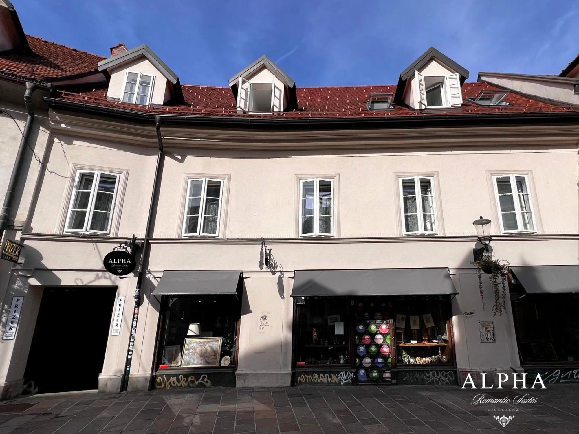 Alpha Romantic Apartment