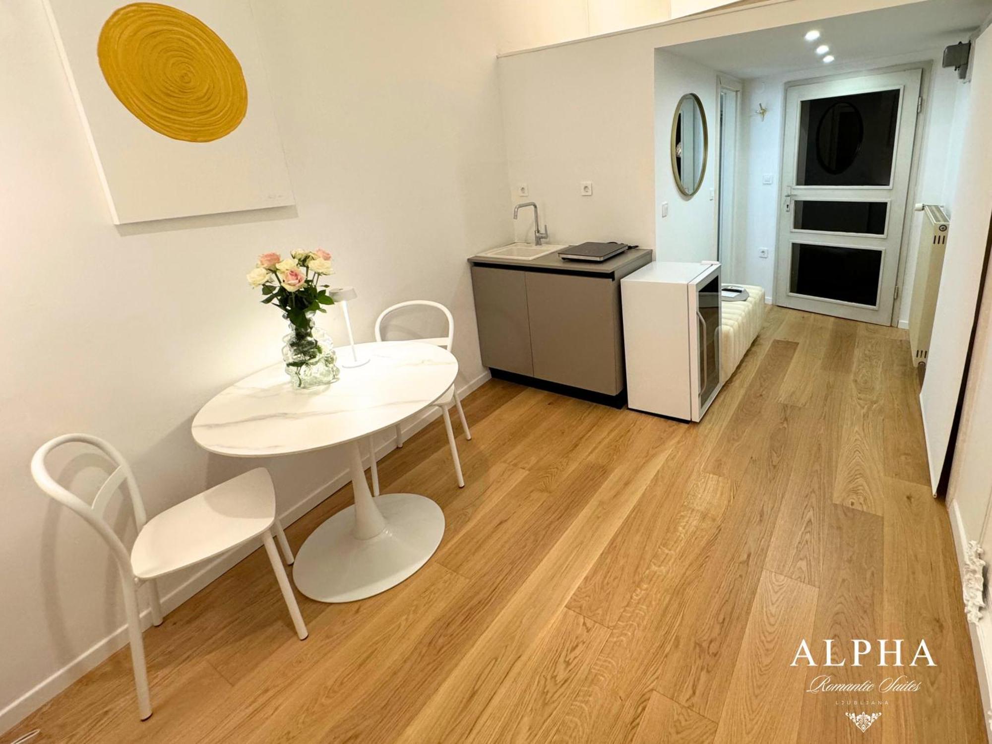 Apartment Alpha Romantic